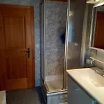 Appartement Mit Schoener Sicht Auf Bergpanorama Und Uebers Tal *