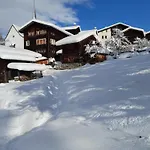 Mit Schoener Sicht Auf Bergpanorama Und Uebers Tal Apartment Ernen