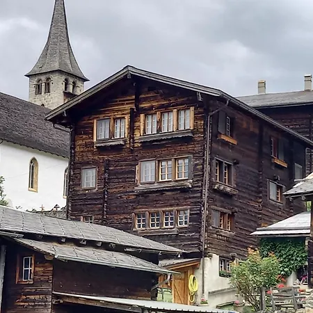 Apartamento Mit Schoener Sicht Auf Bergpanorama Und Uebers Tal