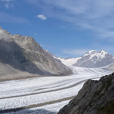 Apartamento Mit Schöner Sicht Auf Bergpanorama Und übers Tal