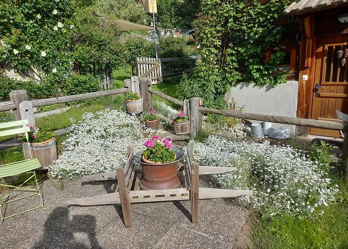 Mit Schoener Sicht Auf Bergpanorama Und Uebers Tal Apartamento Ernen
