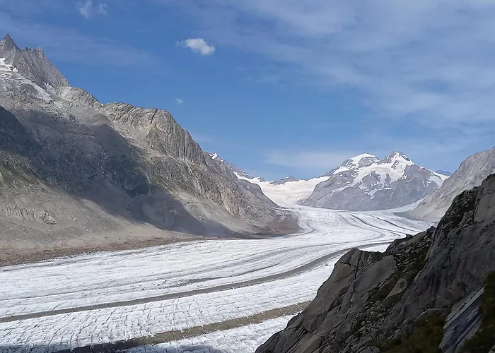 Διαμέρισμα Mit Schoener Sicht Auf Bergpanorama Und Uebers Tal