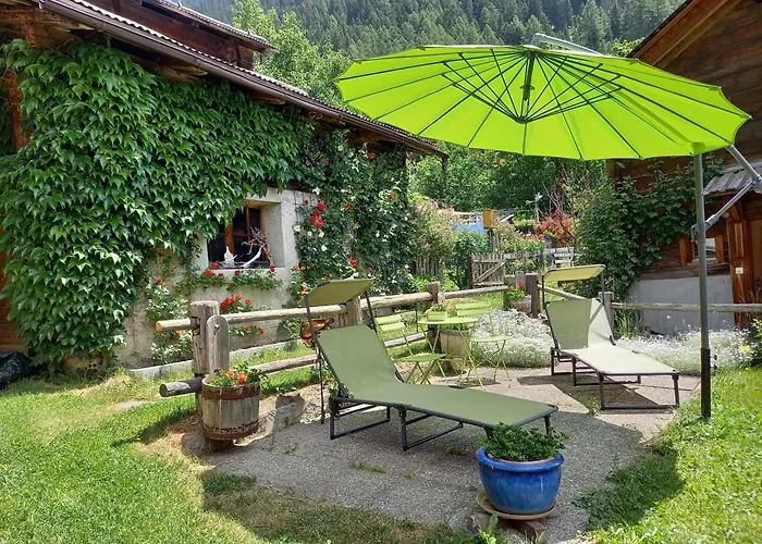 Mit Schoener Sicht Auf Bergpanorama Und Uebers Tal Apartamento *