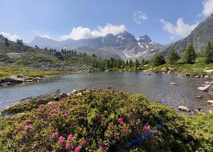 Διαμέρισμα Mit Schoener Sicht Auf Bergpanorama Und Uebers Tal Ernen