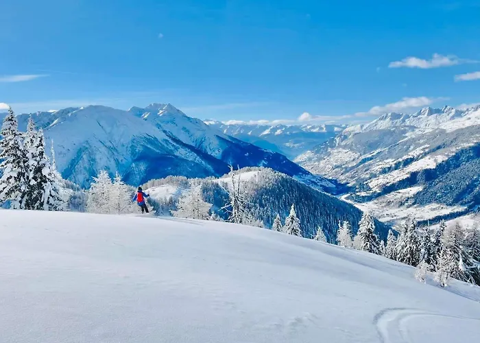 Διαμέρισμα Mit Schoener Sicht Auf Bergpanorama Und Uebers Tal