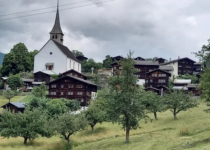 Apartamento Mit Schoener Sicht Auf Bergpanorama Und Uebers Tal